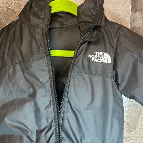 Infant Northface Jacket - Picture 2 of 8